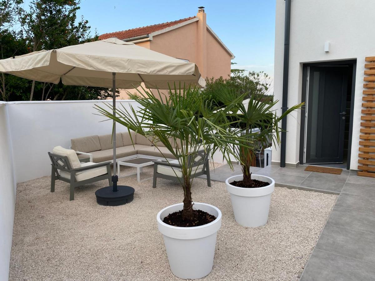 Villa Brig 36 Premantura Exteriör bild