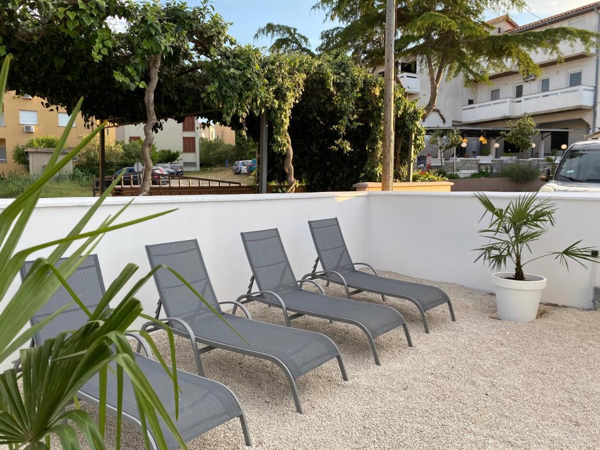 Villa Brig 36 Premantura Exteriör bild