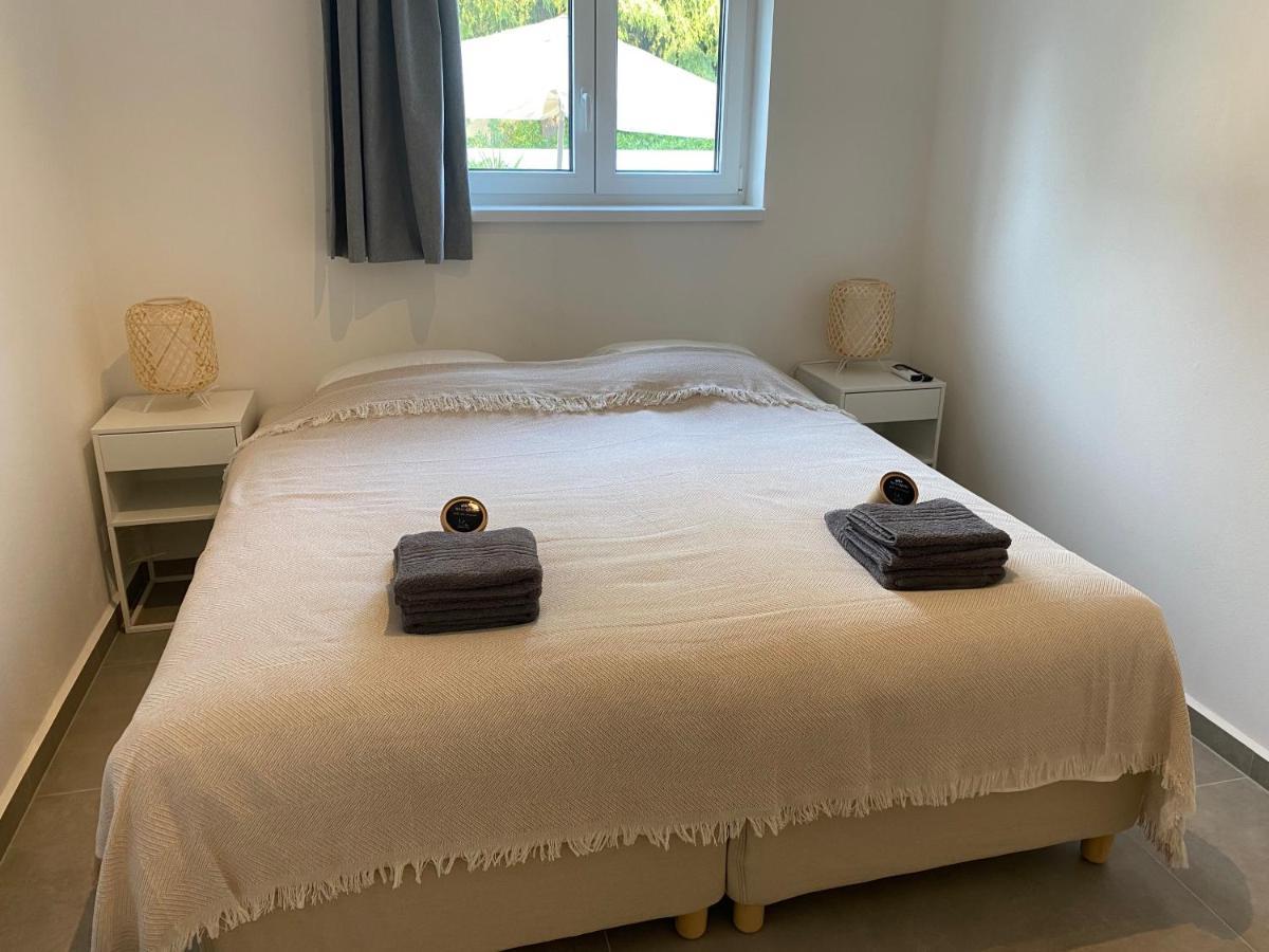Villa Brig 36 Premantura Exteriör bild