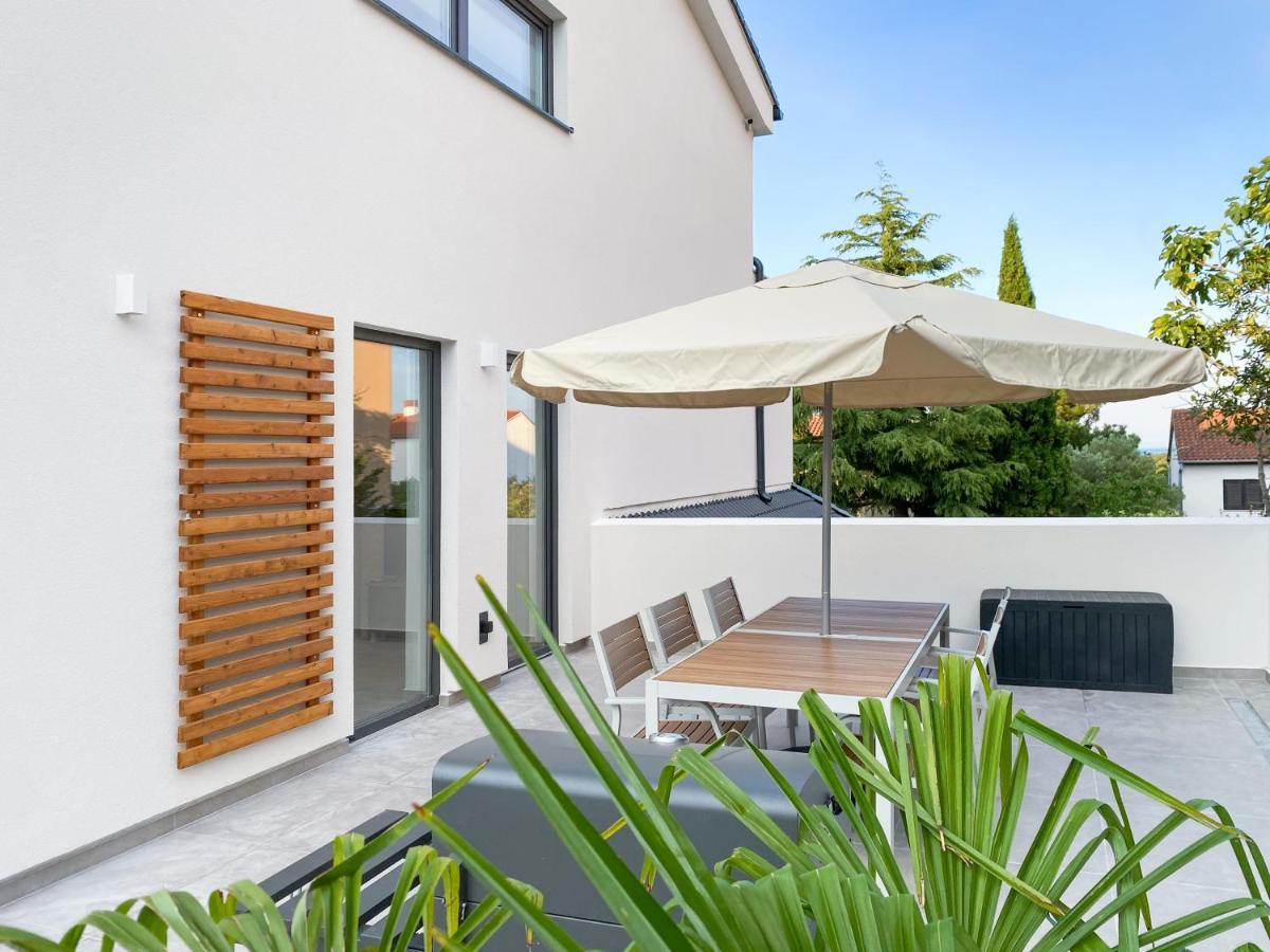 Villa Brig 36 Premantura Exteriör bild